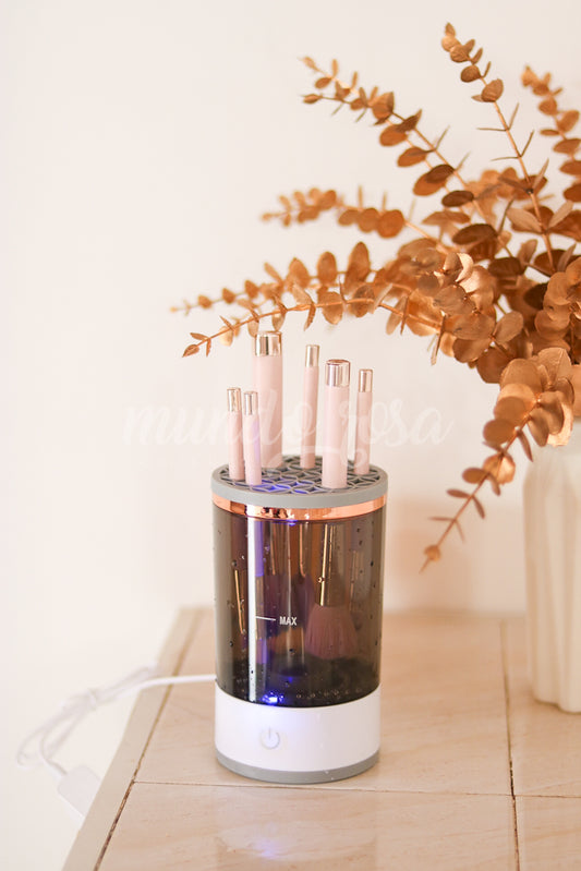 Limpiador y secador de brochas