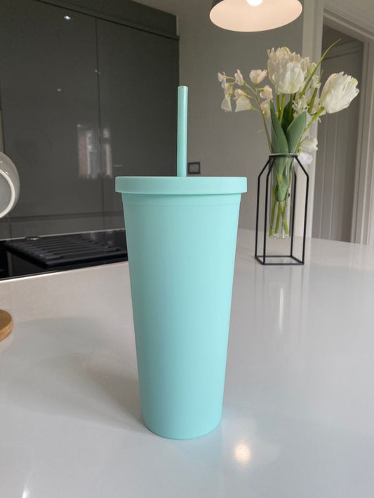 Vasos mágicos con tapa y pajilla