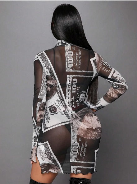 Vestido ajustado con transparencia