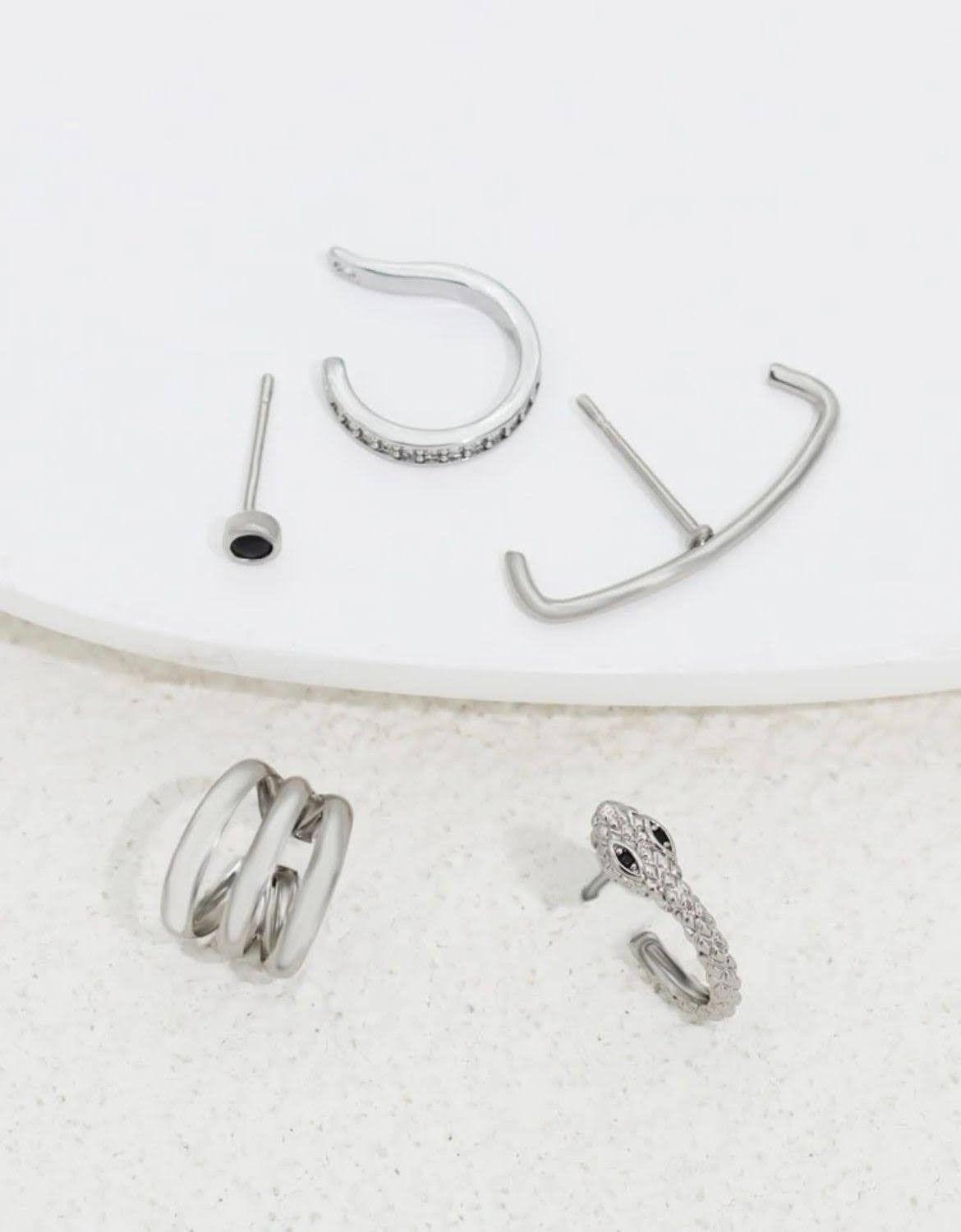 Paquete de 5 piezas de aretes y Earcuffs 🐍