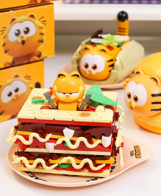 Figura armable Garfield 🧡