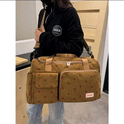 Bolso viajero con fresitas