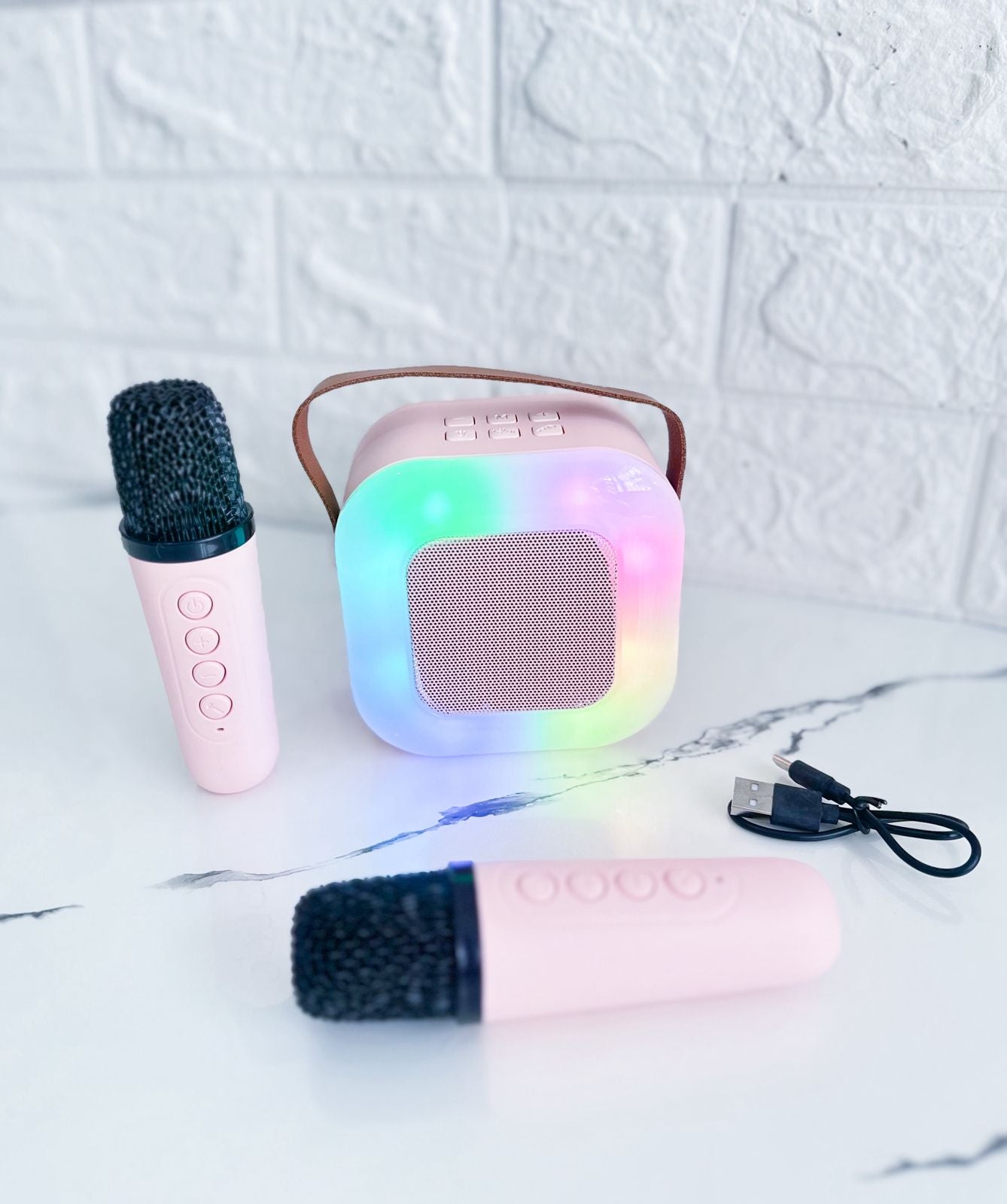 Mini parlante Karaoke con 2 Microfonos