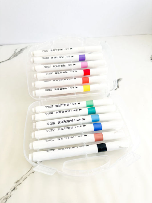 Set de 12 marcadores acrilicos